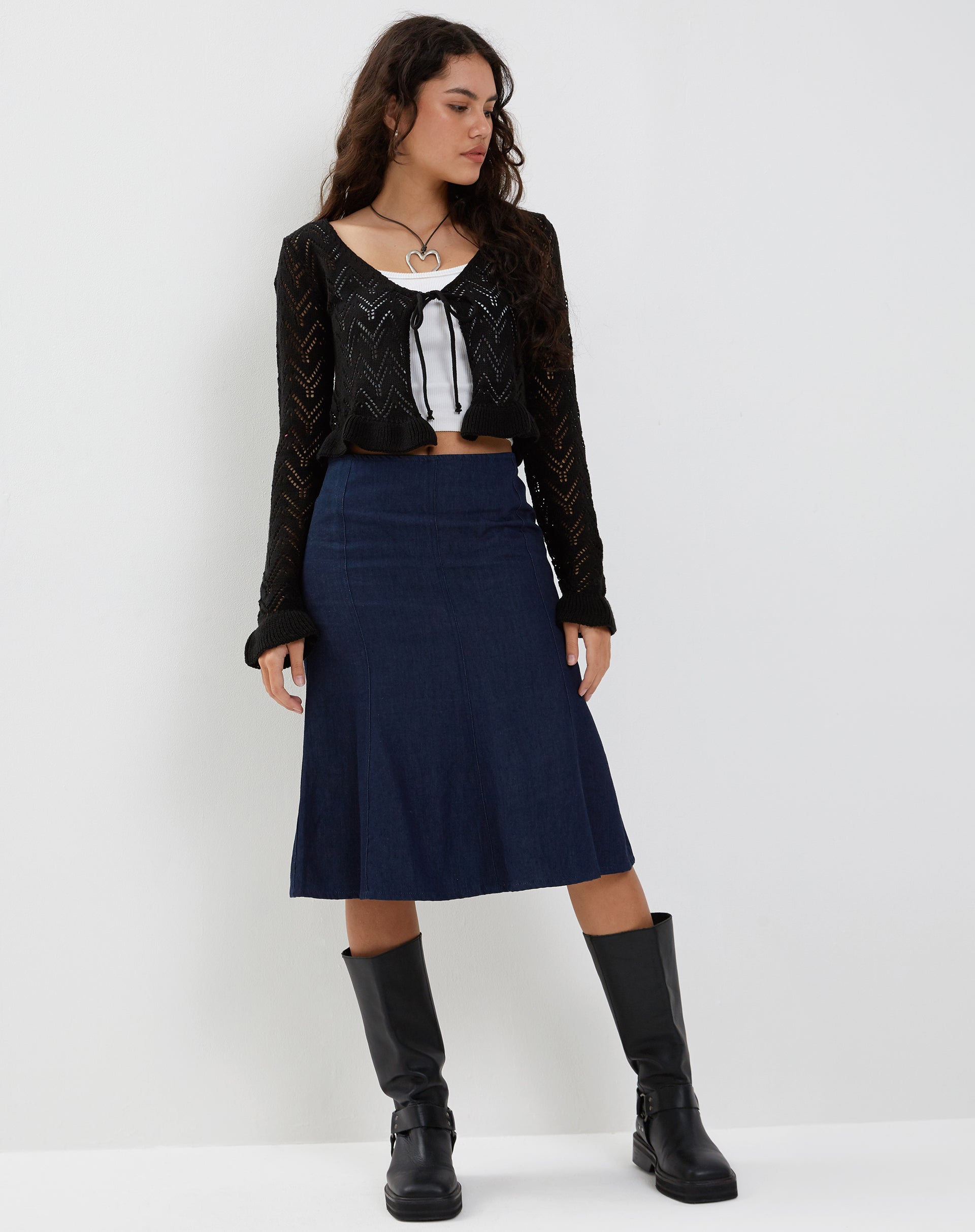 Image of Vella Strickjacke in Schwarz gestrickt