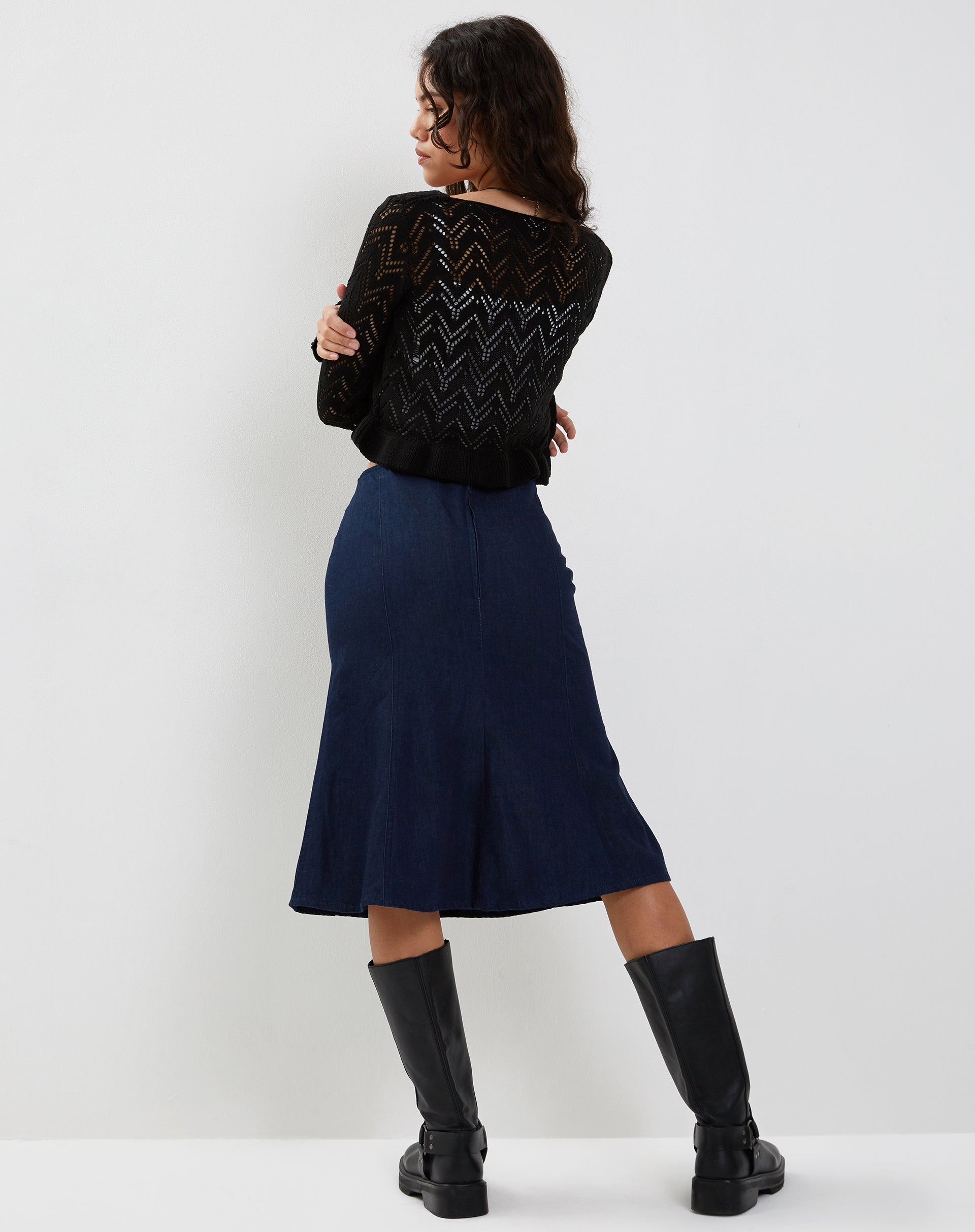 Image of Vella Strickjacke in Schwarz gestrickt