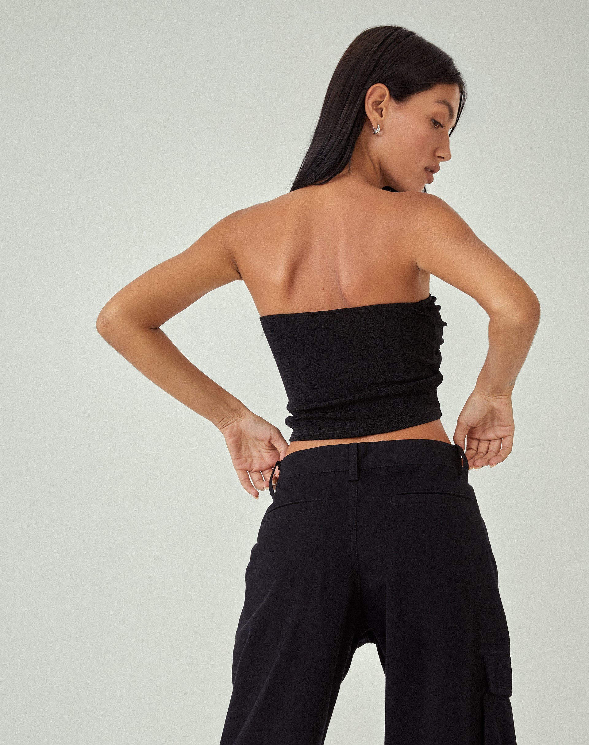 Bild von MOTEL X JACQUIE Verena Bandeau Top in Schwarz