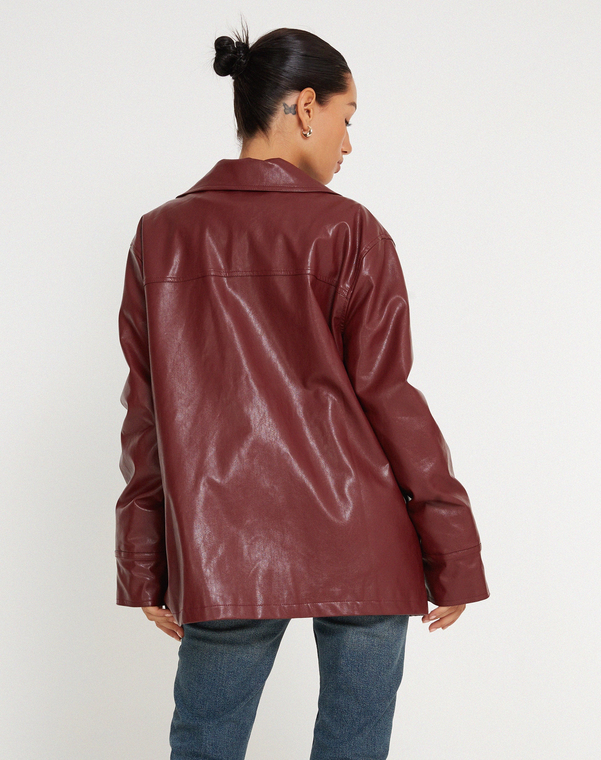 Abbildung der Walta Jacke in PU Redwood