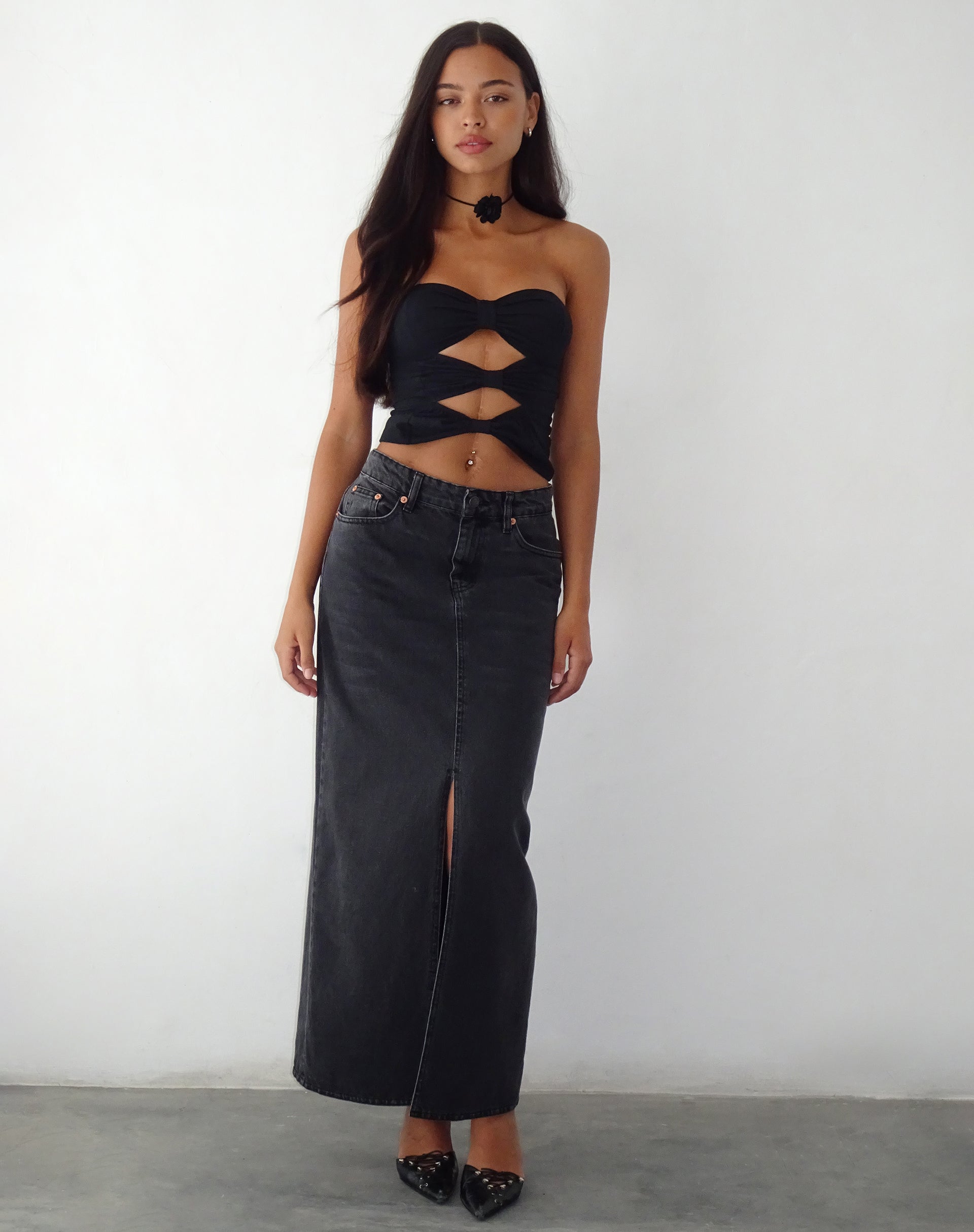 Bild von Widayu Bow Twist Bandeau Top in Schwarz