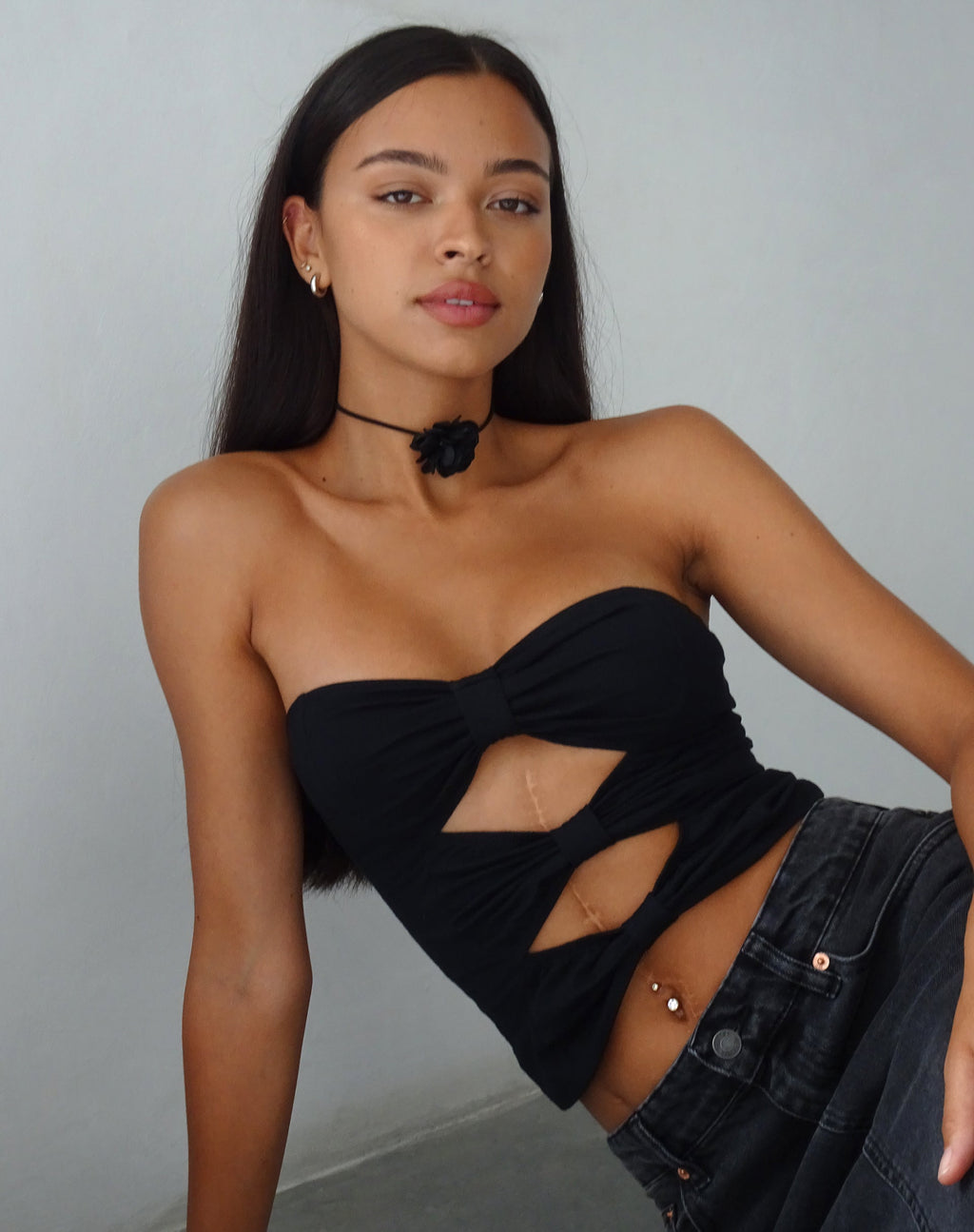 Widayu Schleife Twist Bandeau Top in Schwarz