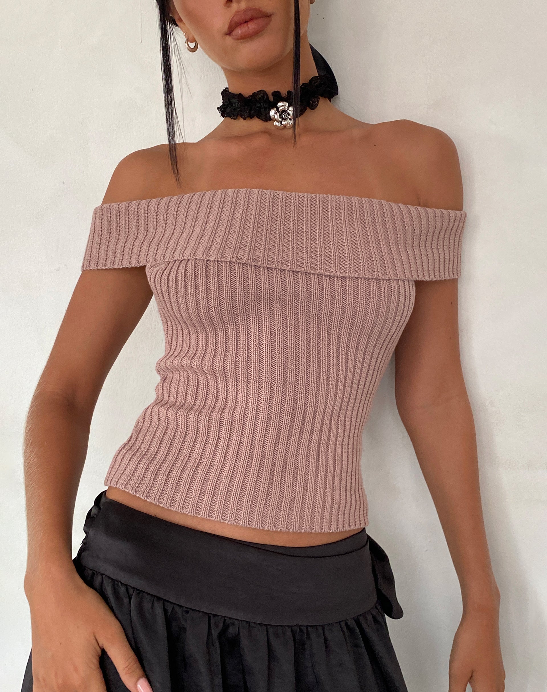Bild von Wilda Bardot Bow Back Top in Knit Blush