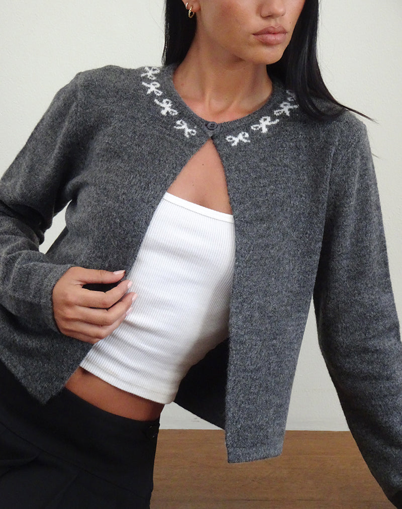 Wunara Strickjacke in Grau mit elfenbeinfarbenen Schleifen