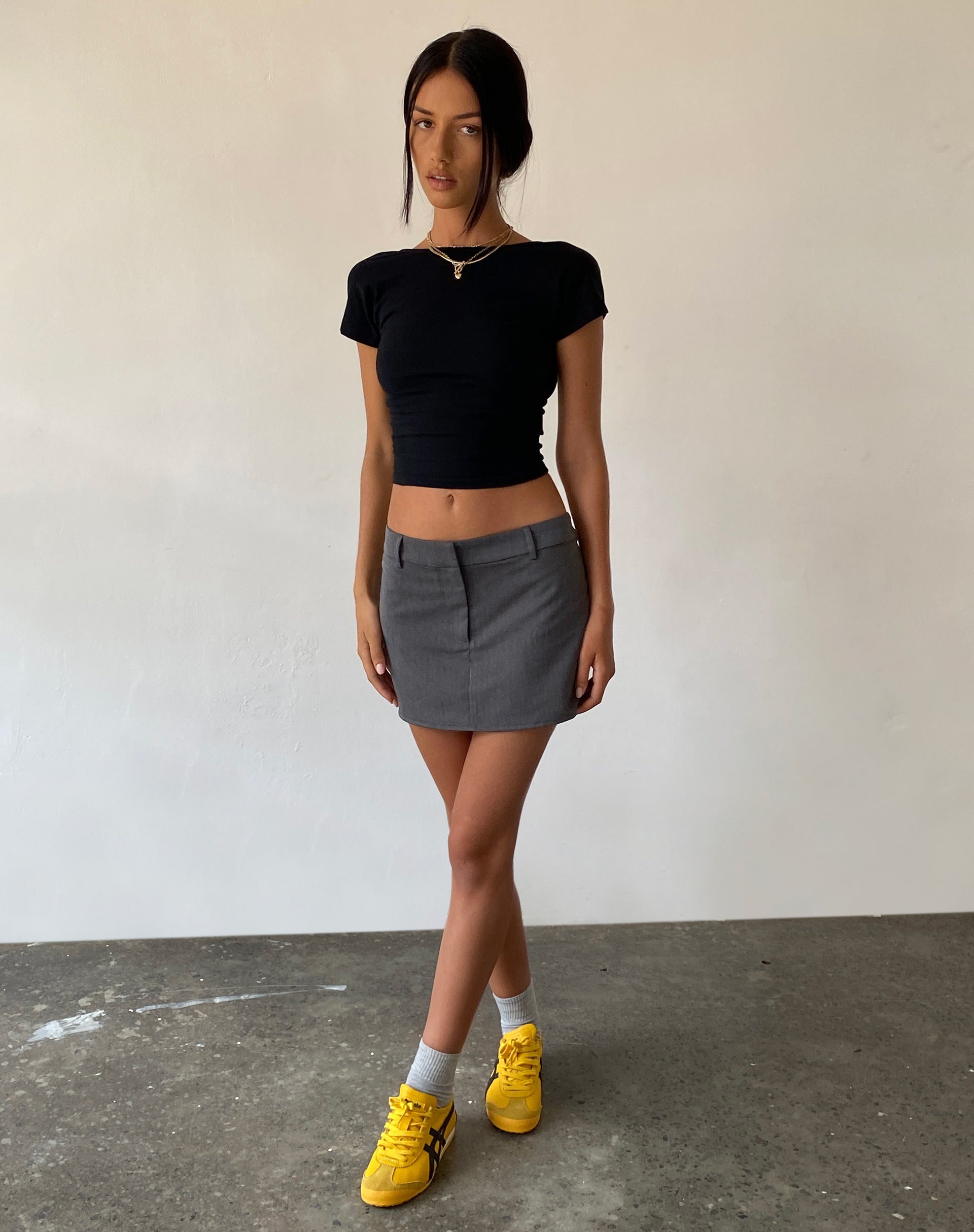 Bild von Sukra Mini Tailored Skirt in Anthrazit