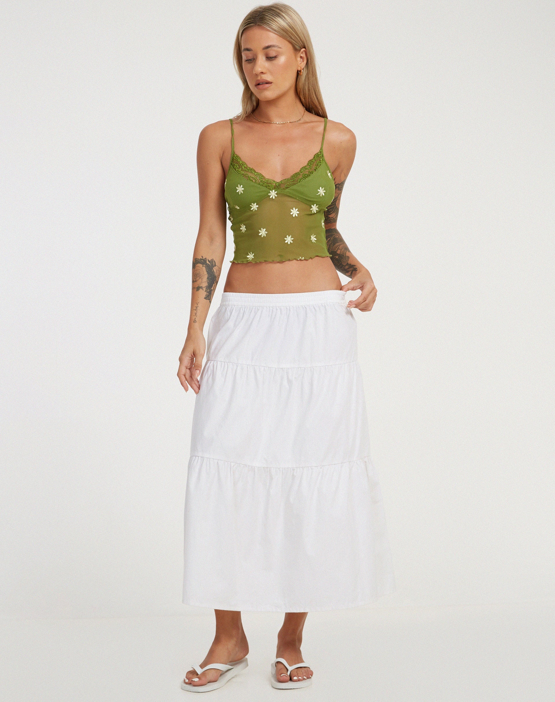 Bild von Yenika Cami Top in Moosgrün Custard Daisy Embro