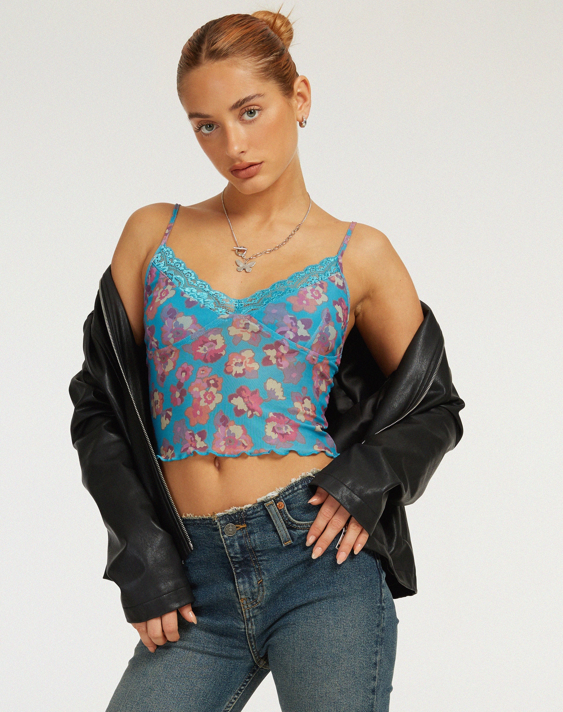 Bild von Yenika Crop Top in Contrast Floral Blau