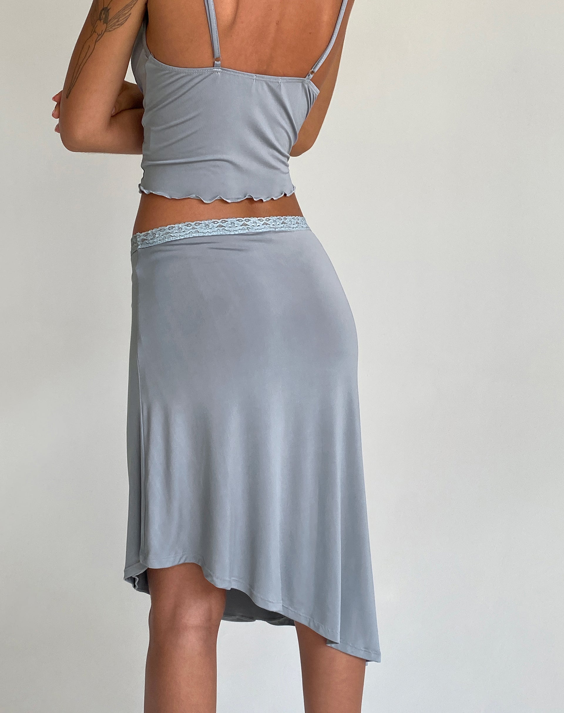 Bild von Drew Asymmetrischer Midirock in Slinky Grau
