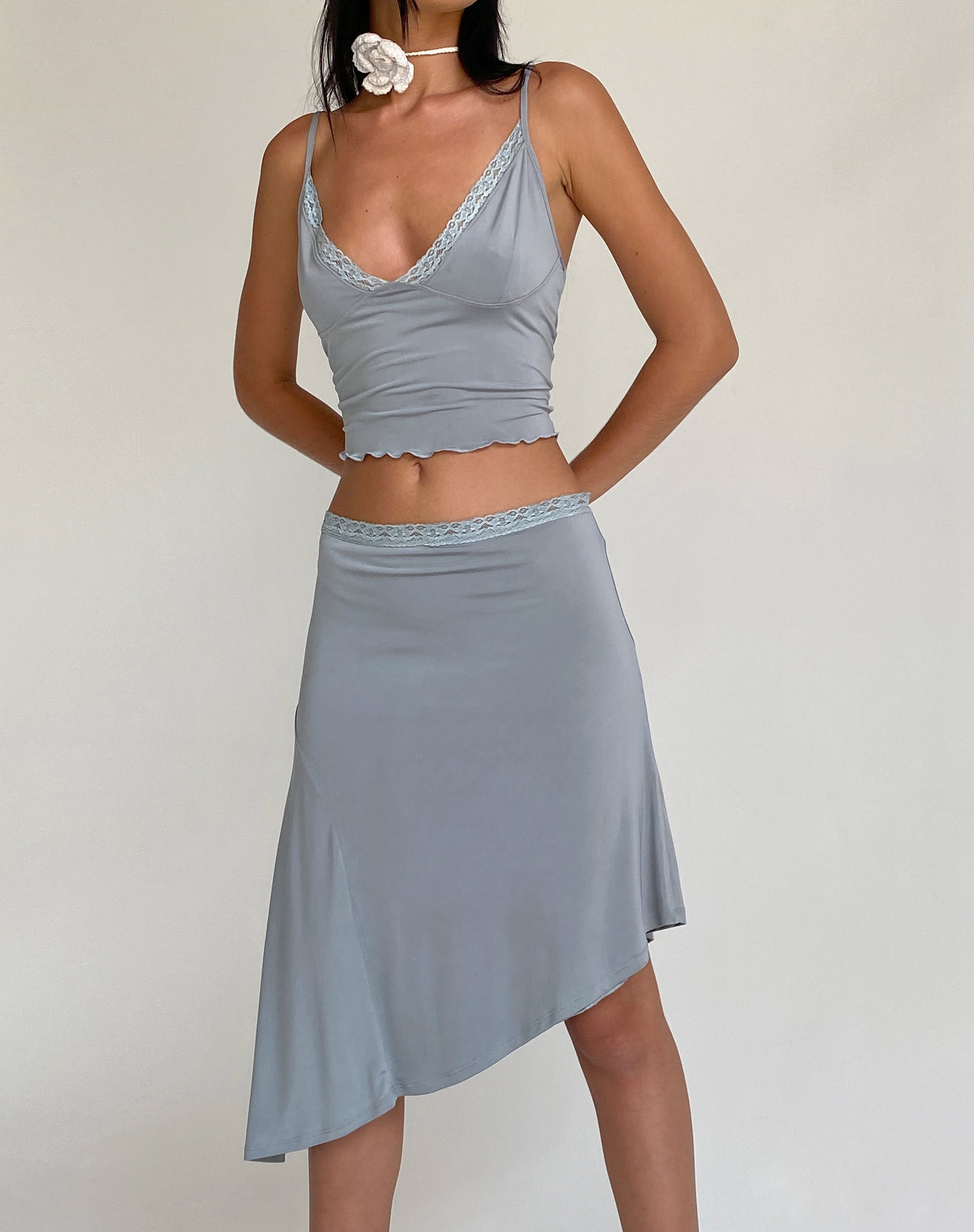 Bild von Drew Asymmetrischer Midirock in Slinky Grau