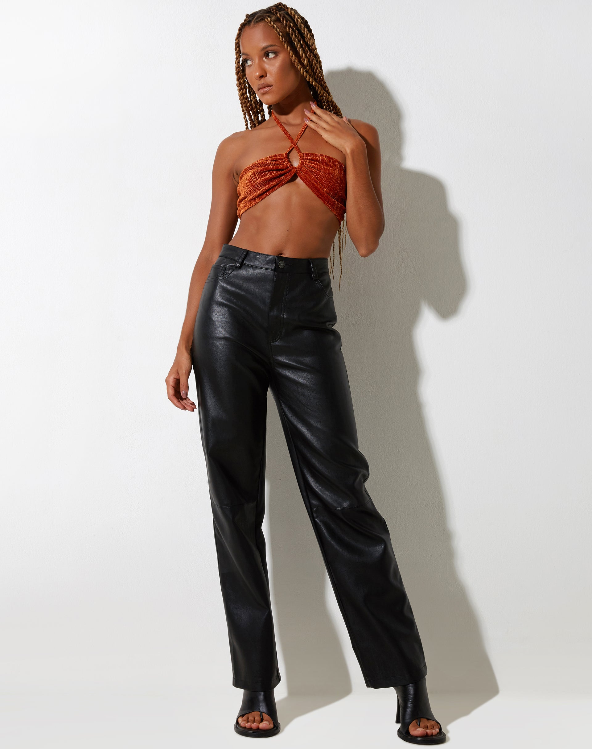 IMAGE OF Yessa Crop Top aus Samt Rost