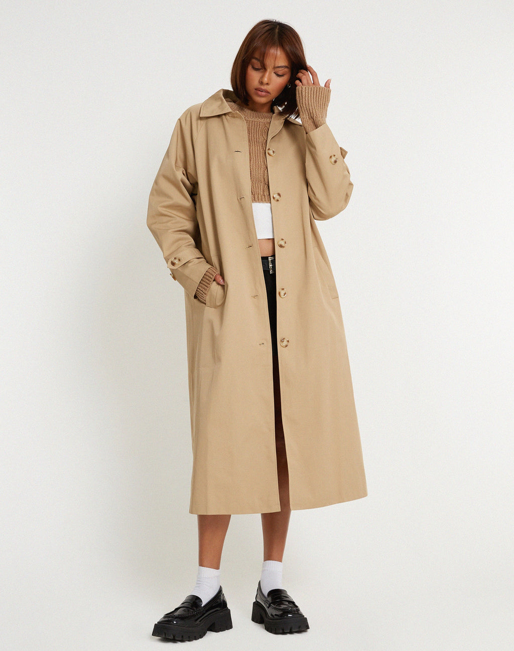 Assa Trenchcoat in Tan mit gestreiftem Innenfutter