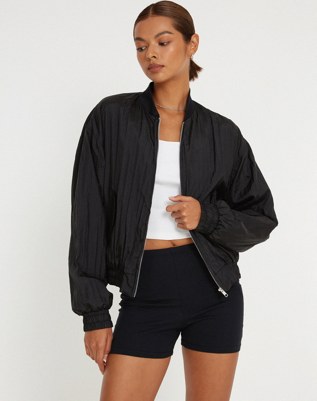 Yuu Shell Jacke in Schwarz