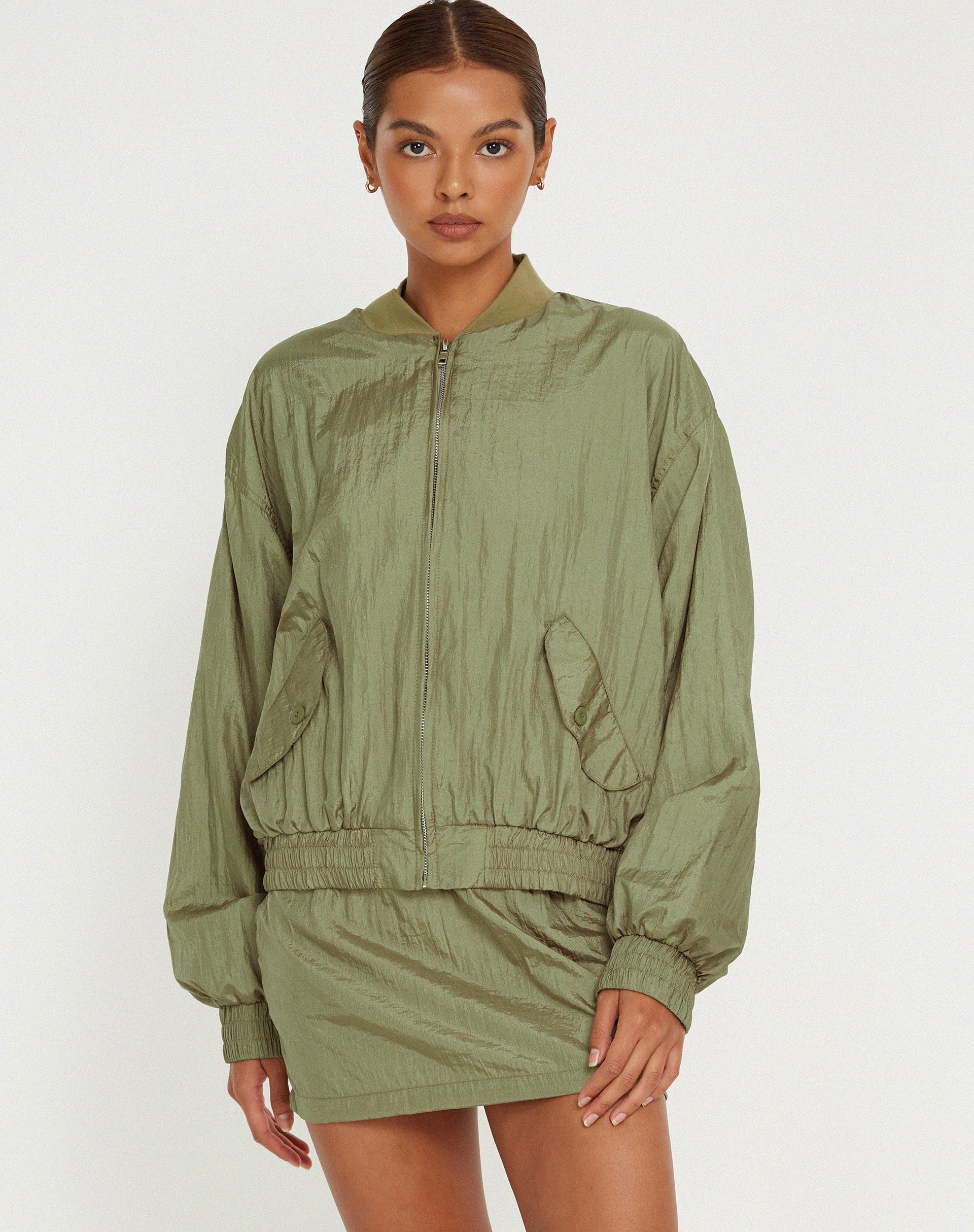 Abbildung der Yuu Shell Jacket in Silver Green