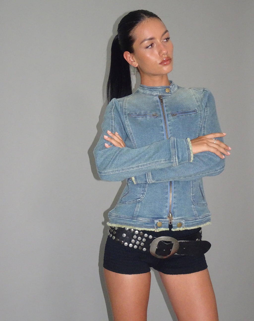 Zayn Fitted Biker Jacket aus blauem Vintage-Denim