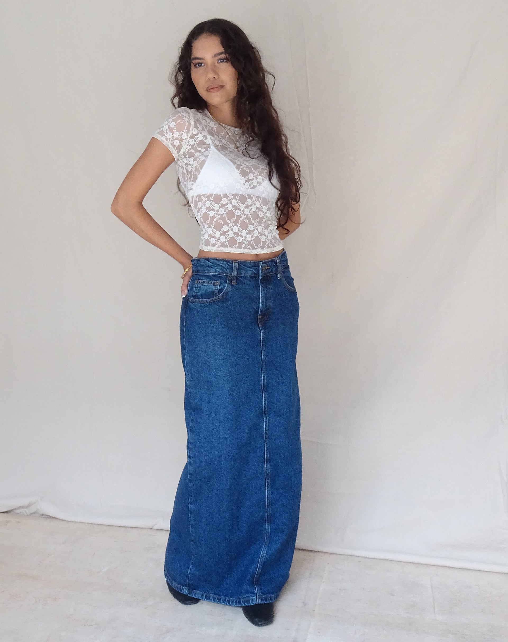 Bild von Low Rise Denim Maxirock in Mid Blue Used