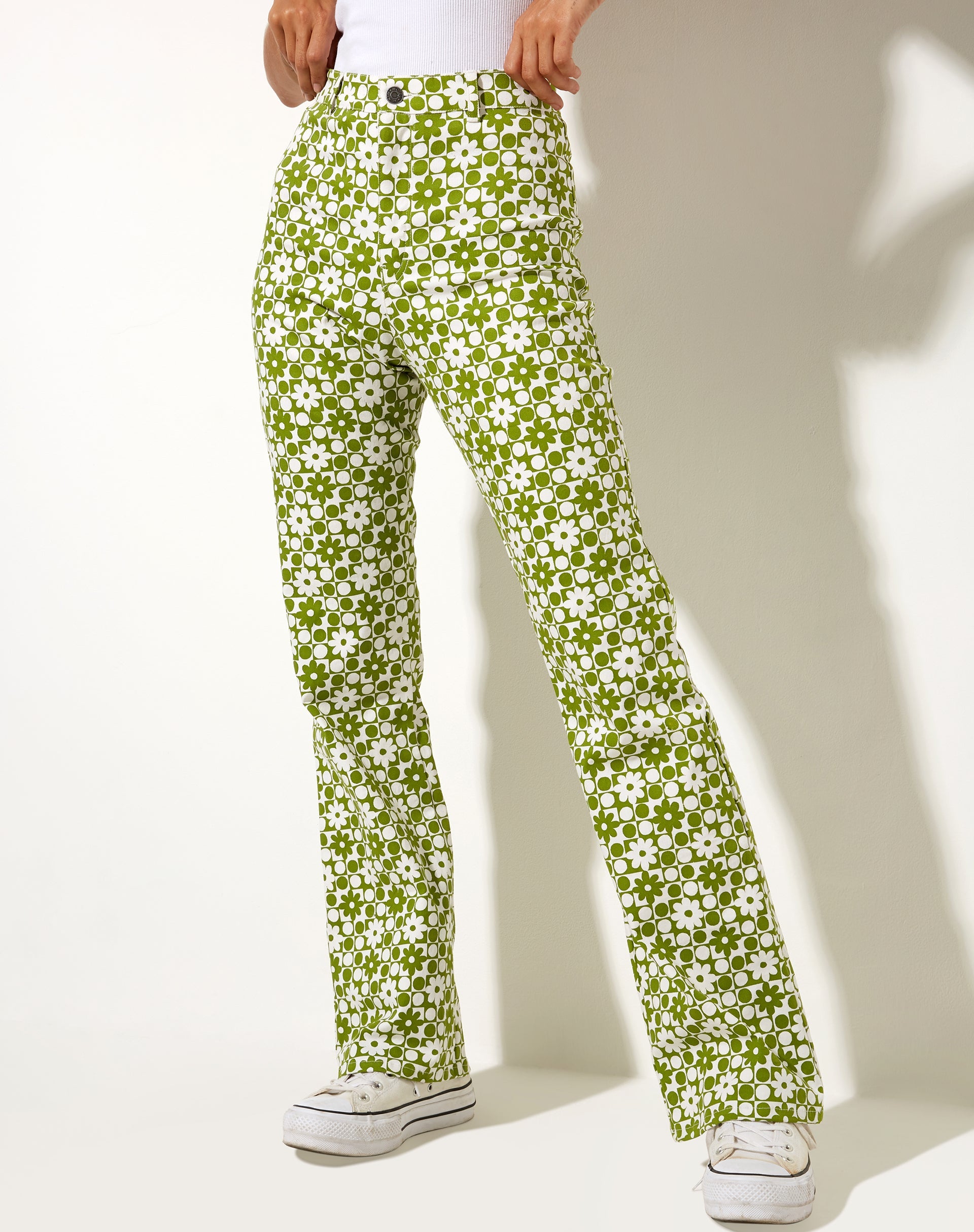 Image of Zoven Hose in Patchwork Daisy Grün