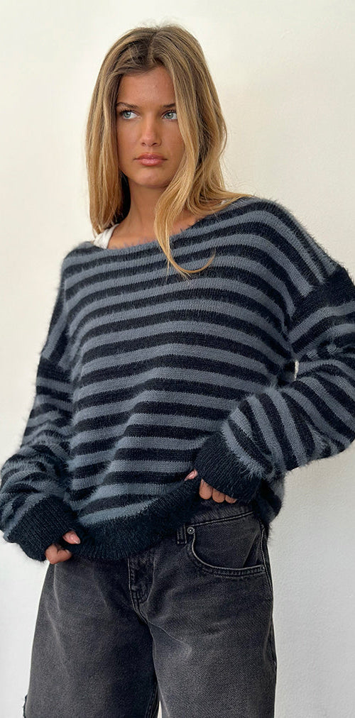 Image of Zuleika Pullover in Anthrazit gestreift