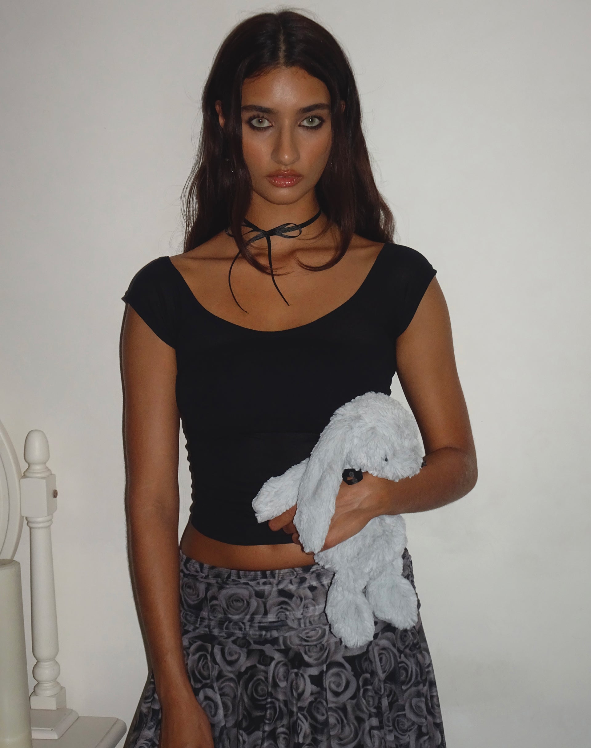 Image of Charya Schulterfreies Top in Schwarz