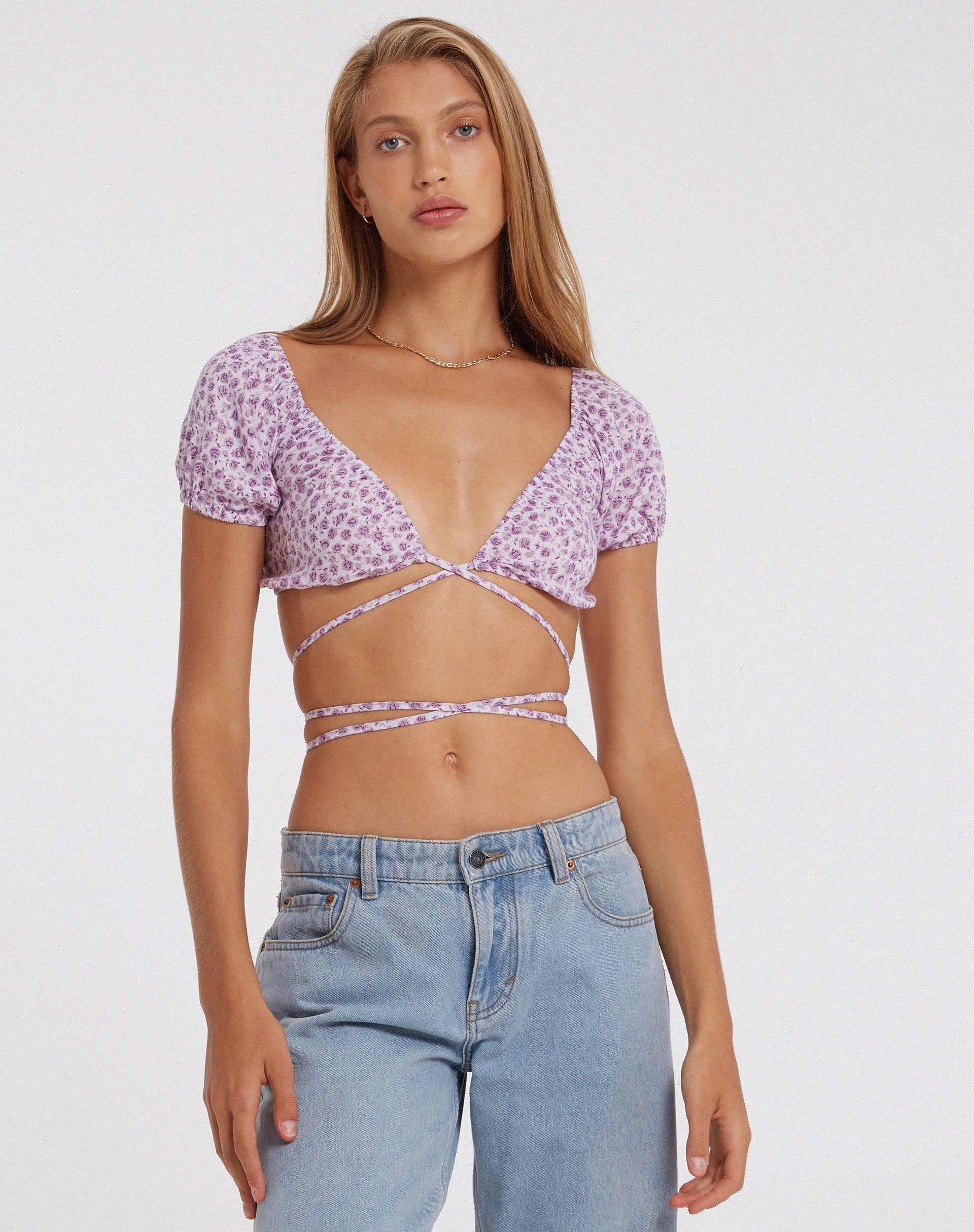 Bild von Jiena Crop Top in Ditsy Rose Lilac