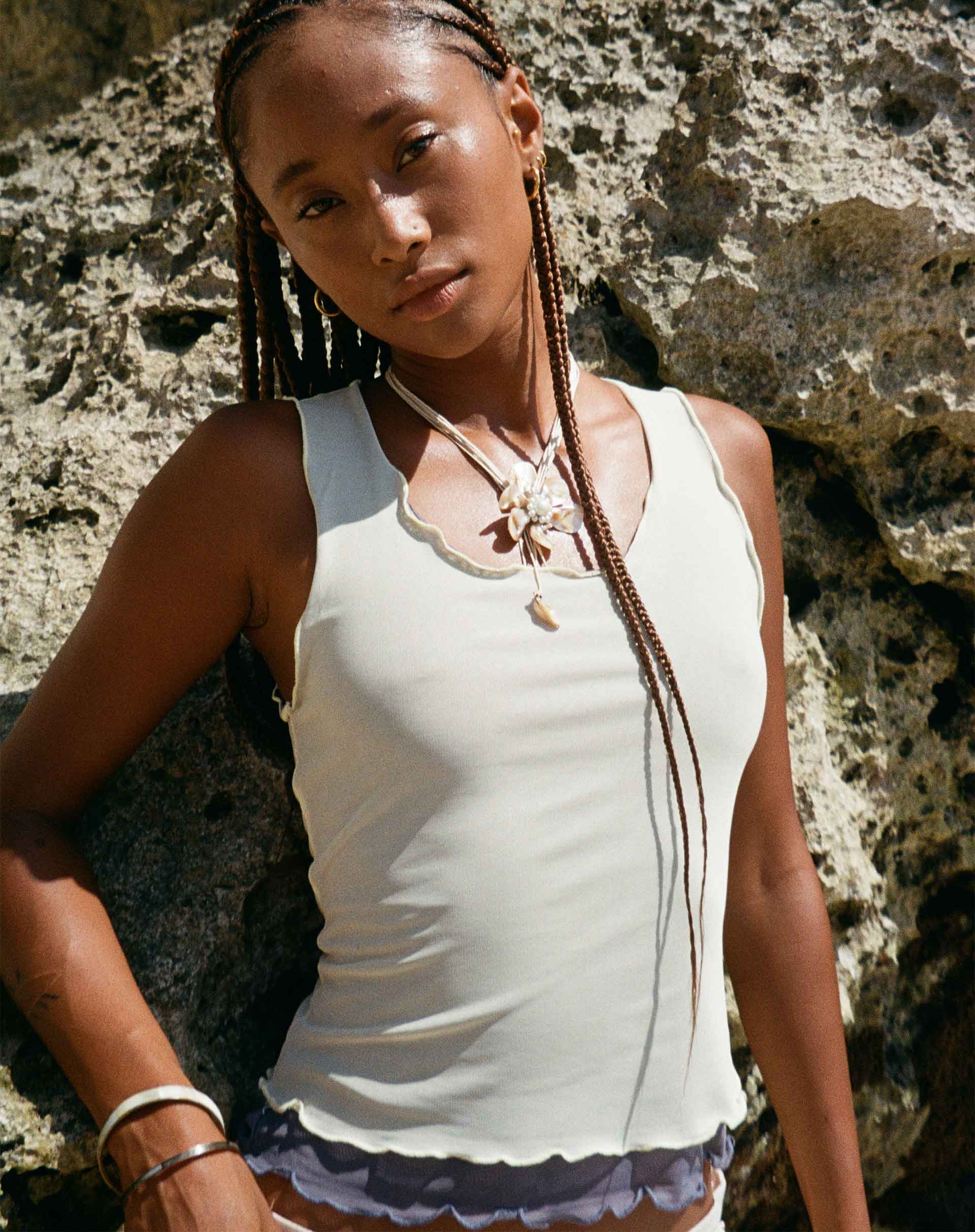 Image of Zeta Vest Top in Gelb mit marineblauem Innenfutter