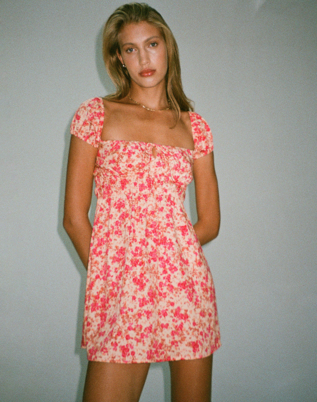 Galova Minikleid in Dunkle Wildblume Cantaloupe