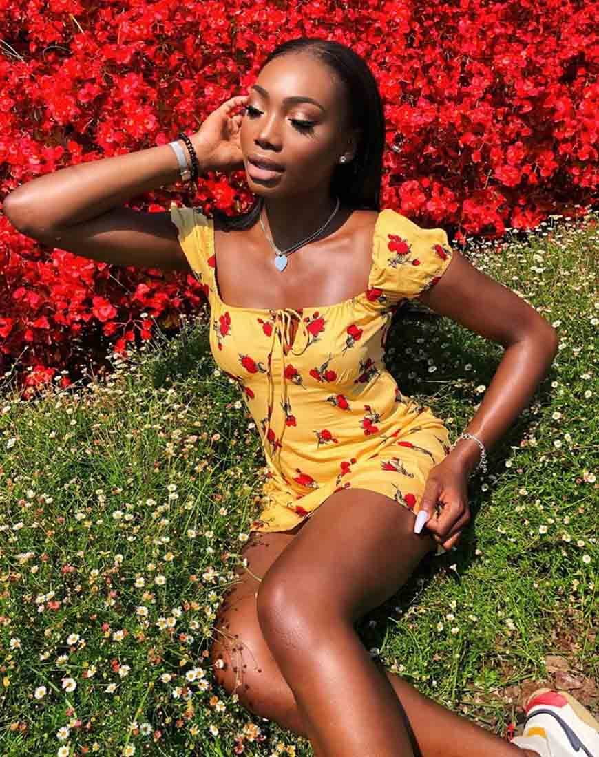 Image of Gaval Minikleid in Falling Rose Gelb