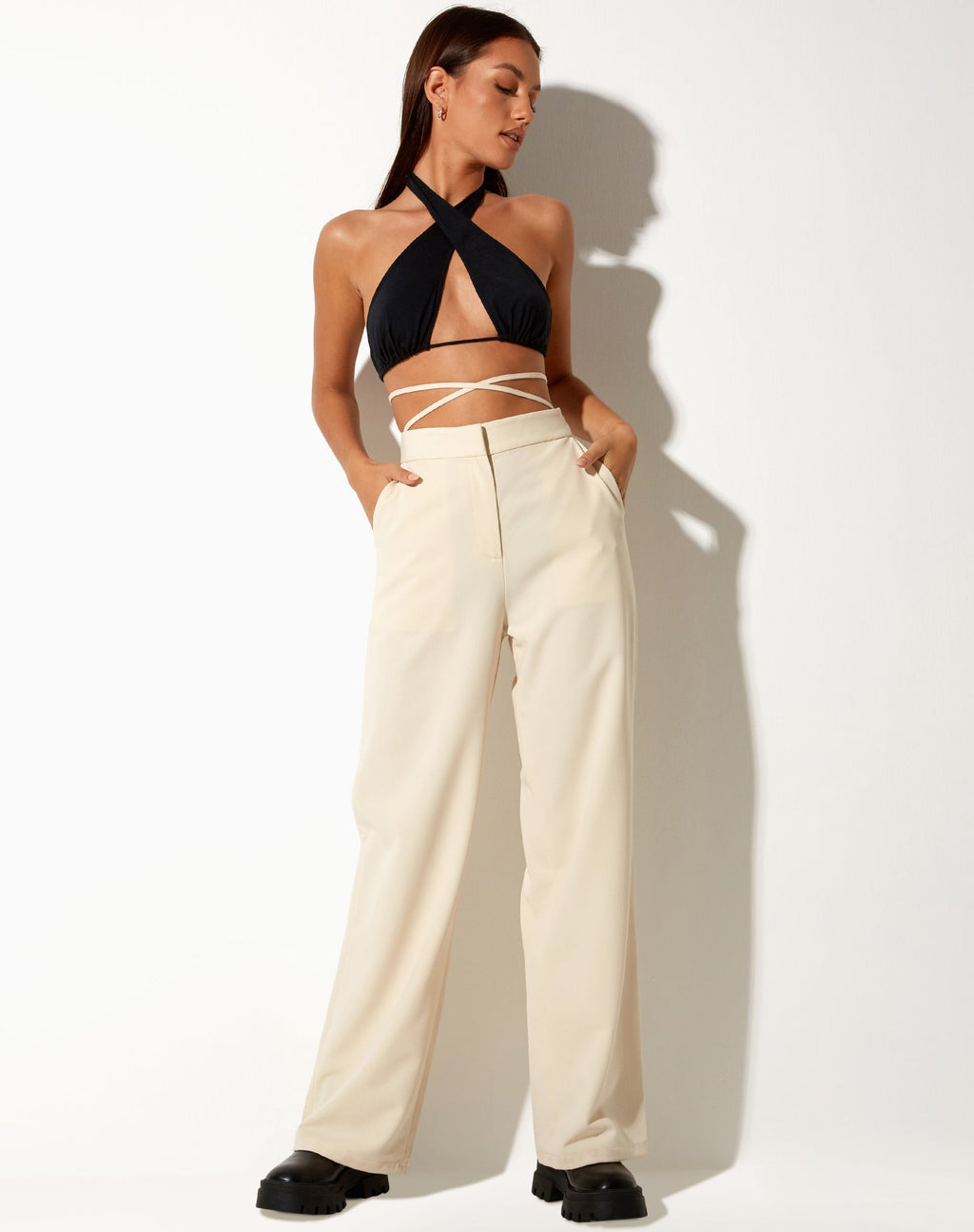 Abner Hose mit weitem Bein in Tailoring Cream