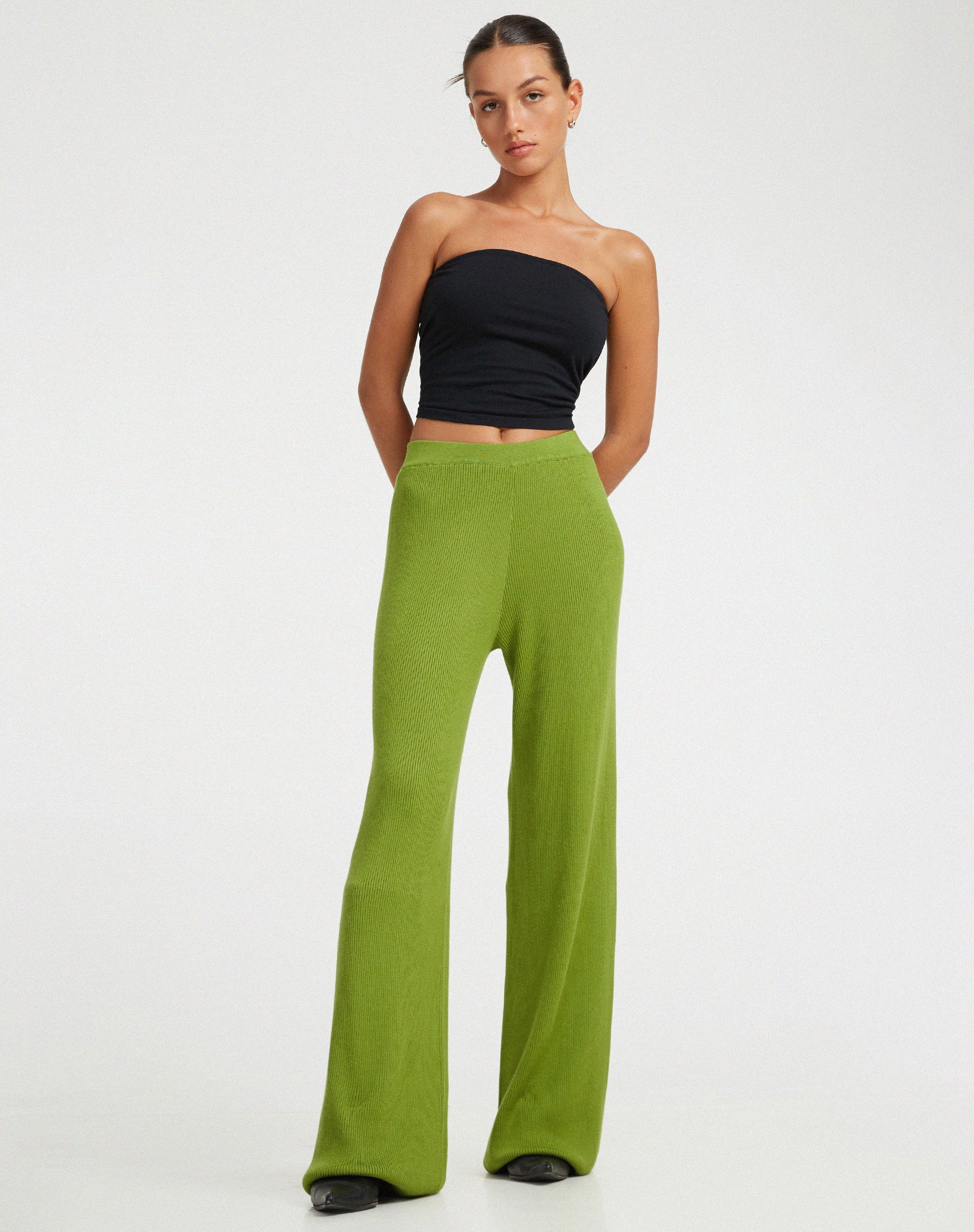 Abbildung der Adolia Flared Leg Trouser in Golden Lime