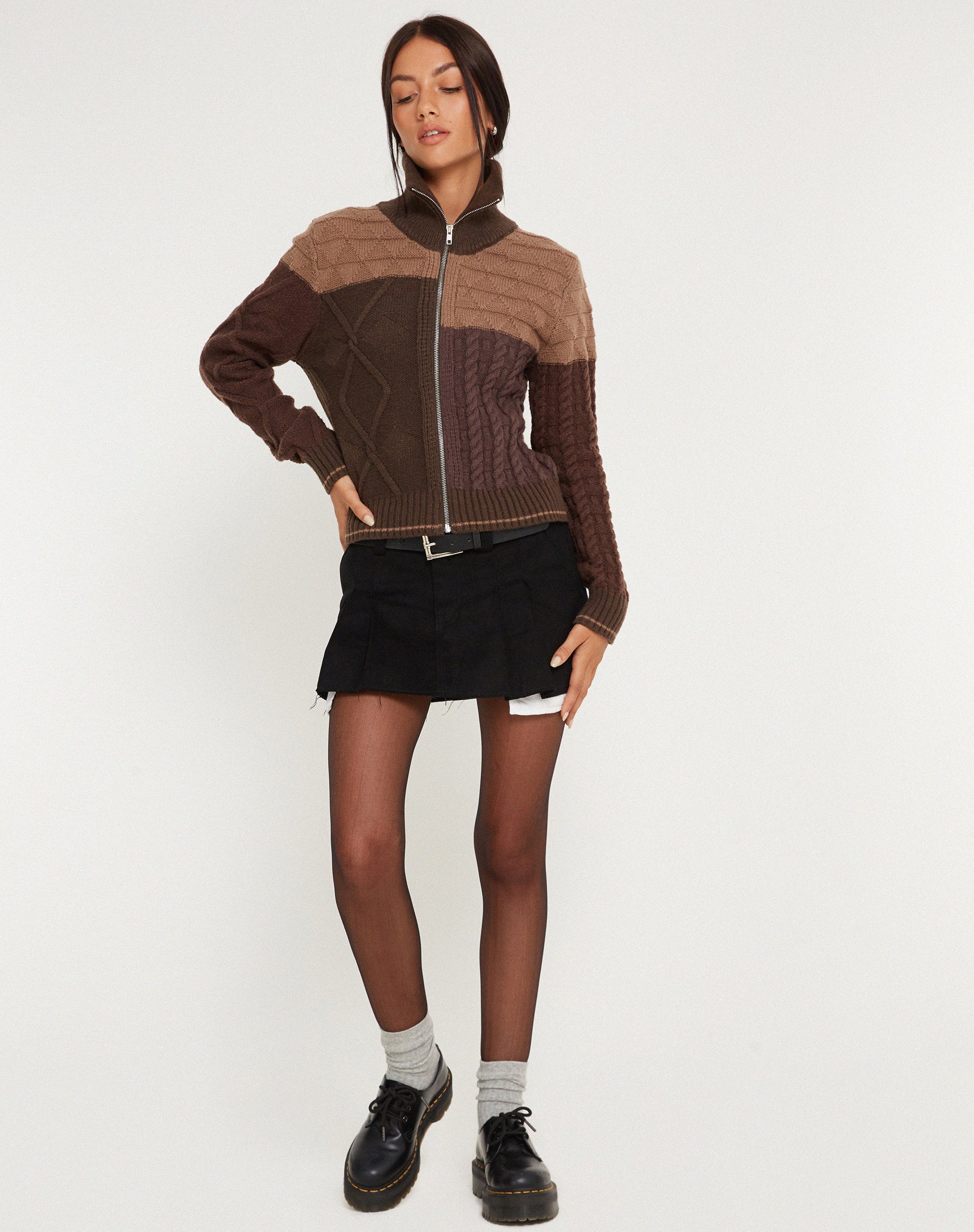 Abbildung der Arelius Strickjacke in Tonal Brown