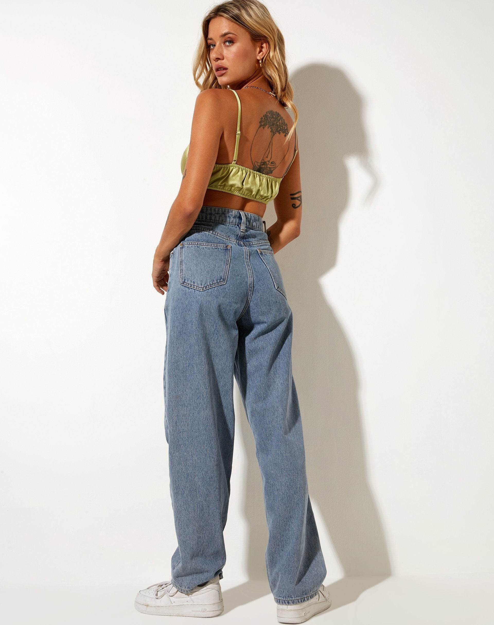 Image of Arona Bralet Top aus Satin Nilgrün