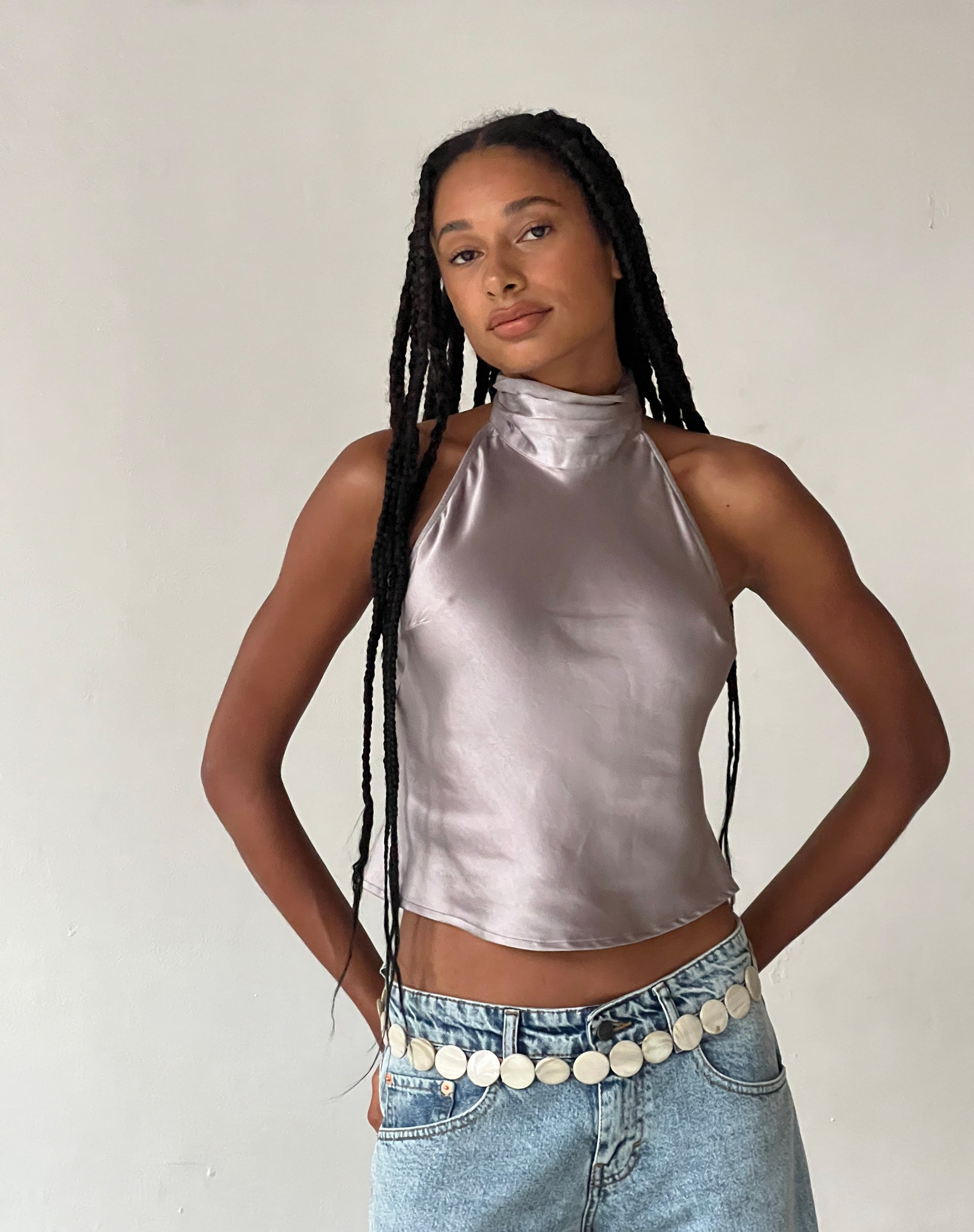 Bild von MOTEL X JACQUIE Ataina Neckholder-Top in Satin Silber