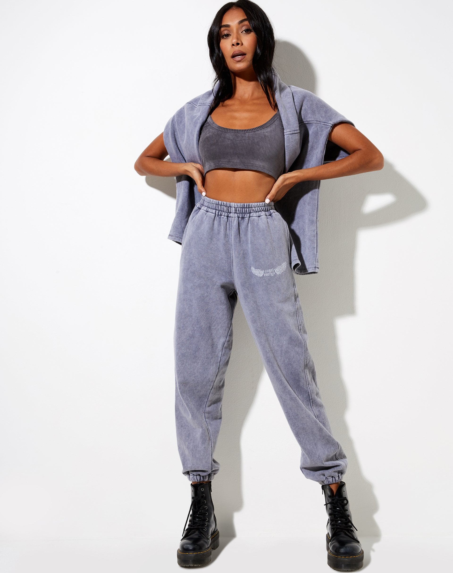 Bild von Basta Jogger in Charcoal Wash Angel Energy Wings