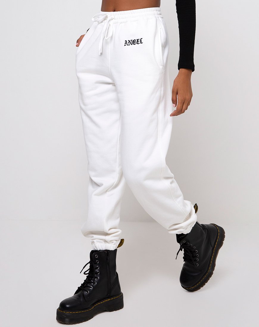 Image of Basta Jogger in Weiß mit Engelsstickerei Schwarz