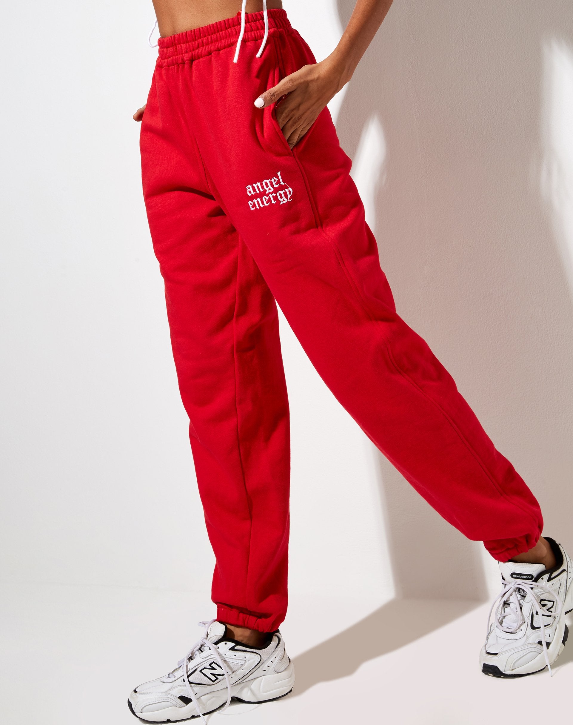 Bild von Basta Jogger in Racing Rot mit Angel Energy Embro