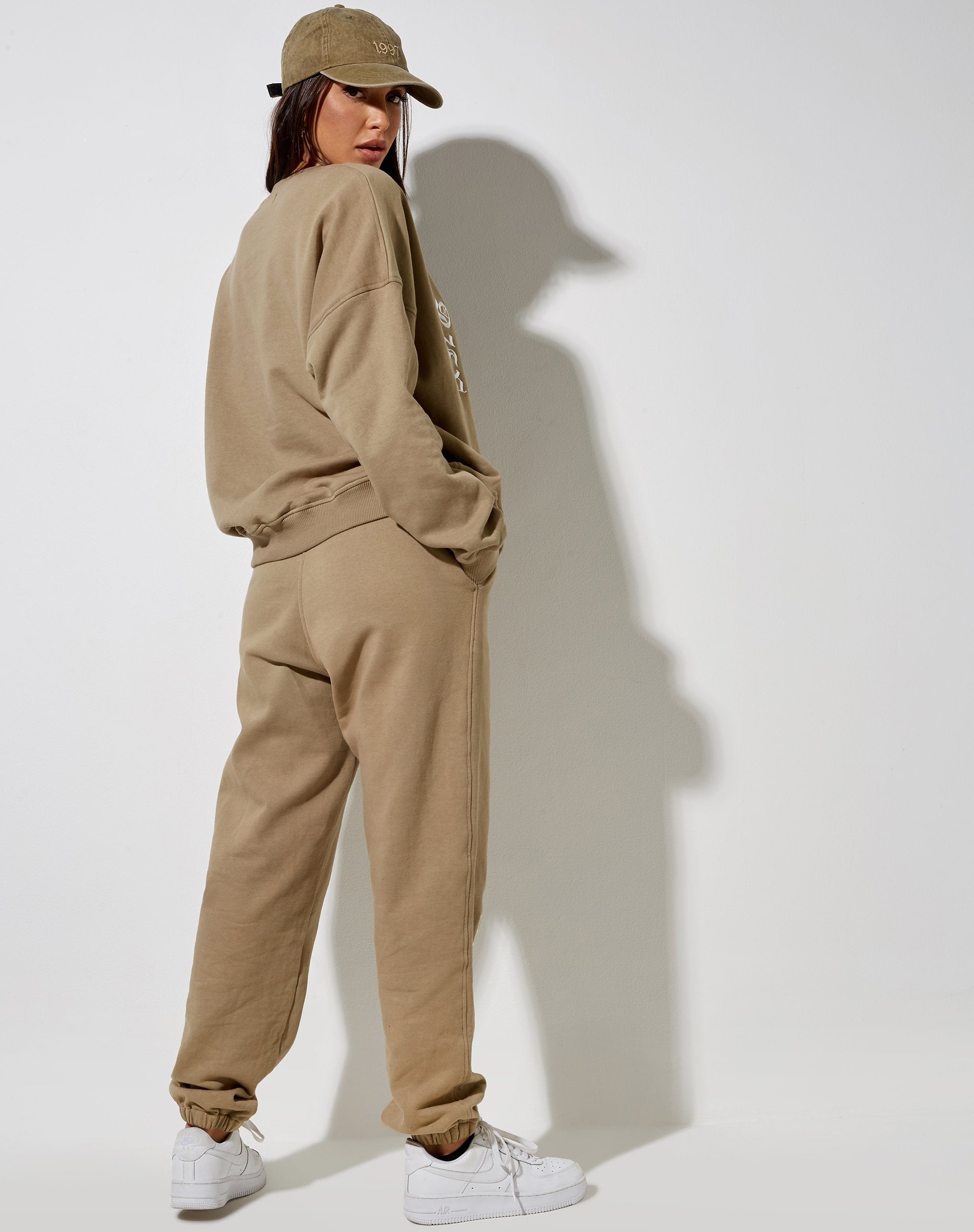 Bild von Ted Sweatshirt in Eukalyptus Angel Energy Embro