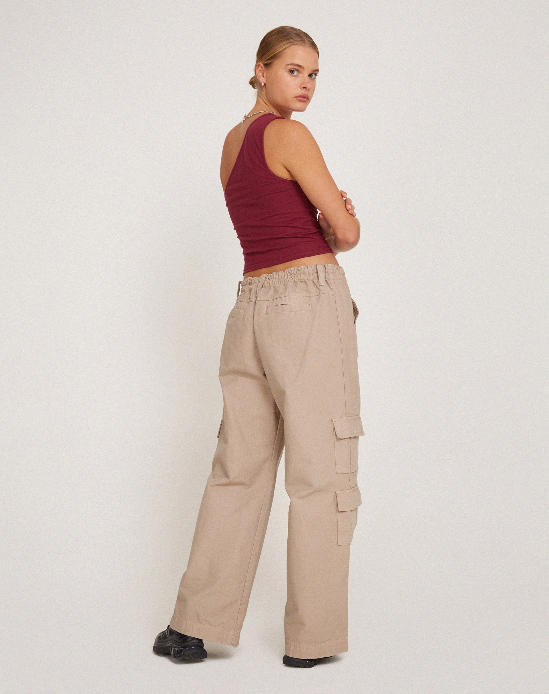 Image of Bay One Shoulder Top in Pflaume