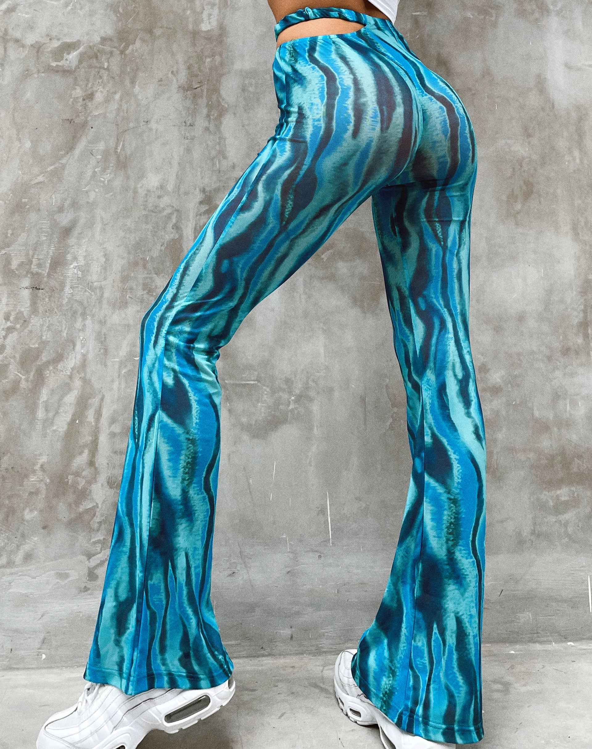 Bild von Zola Schlaghose in Tropical Rave