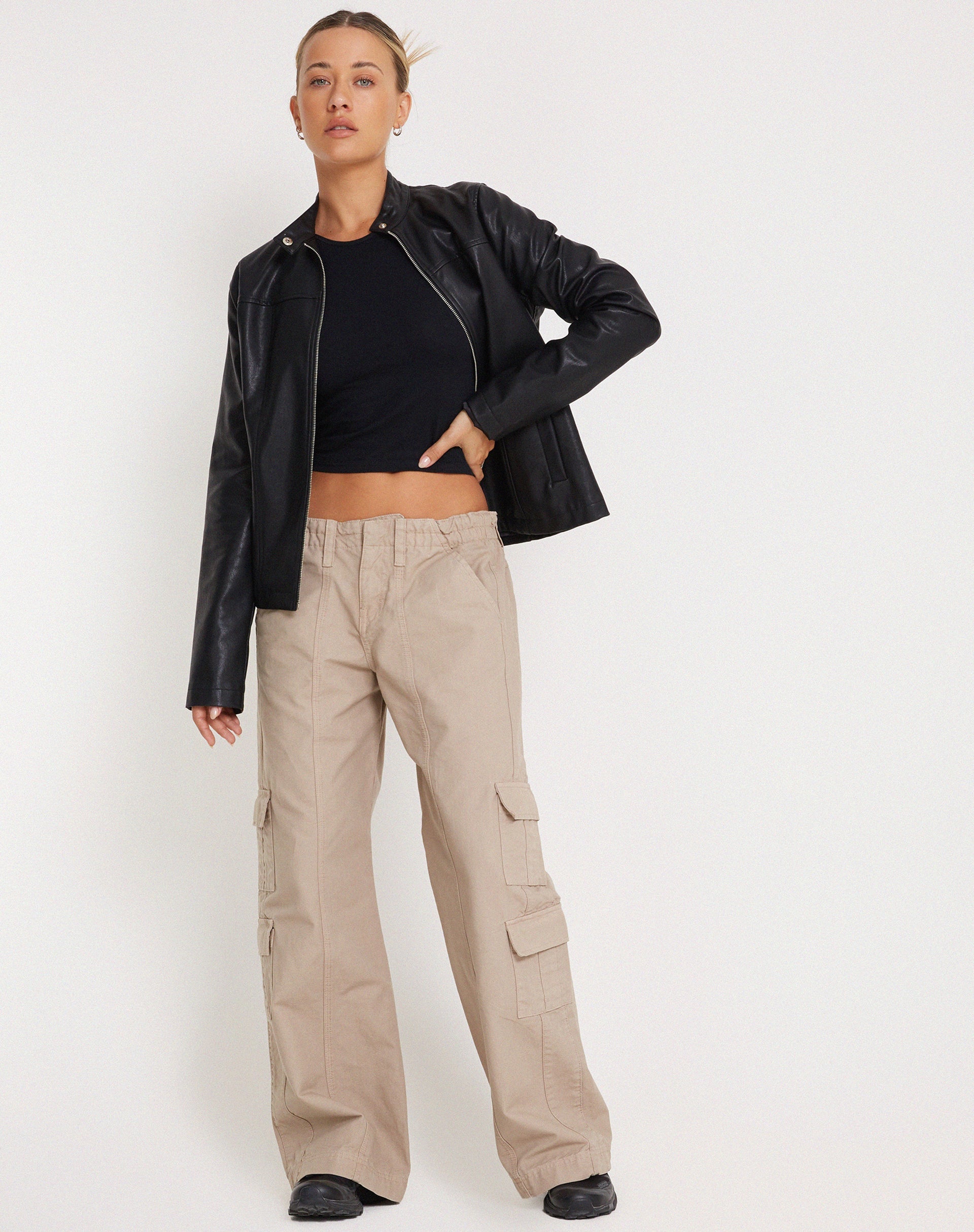 Image of Bon Langärmeliges Top in Schwarz