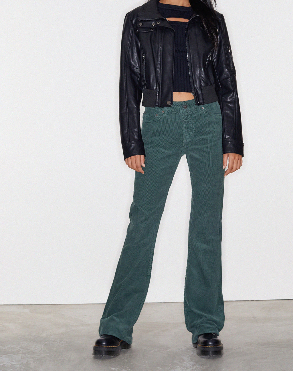 Bootleg Jeans in Cord Waldgrün