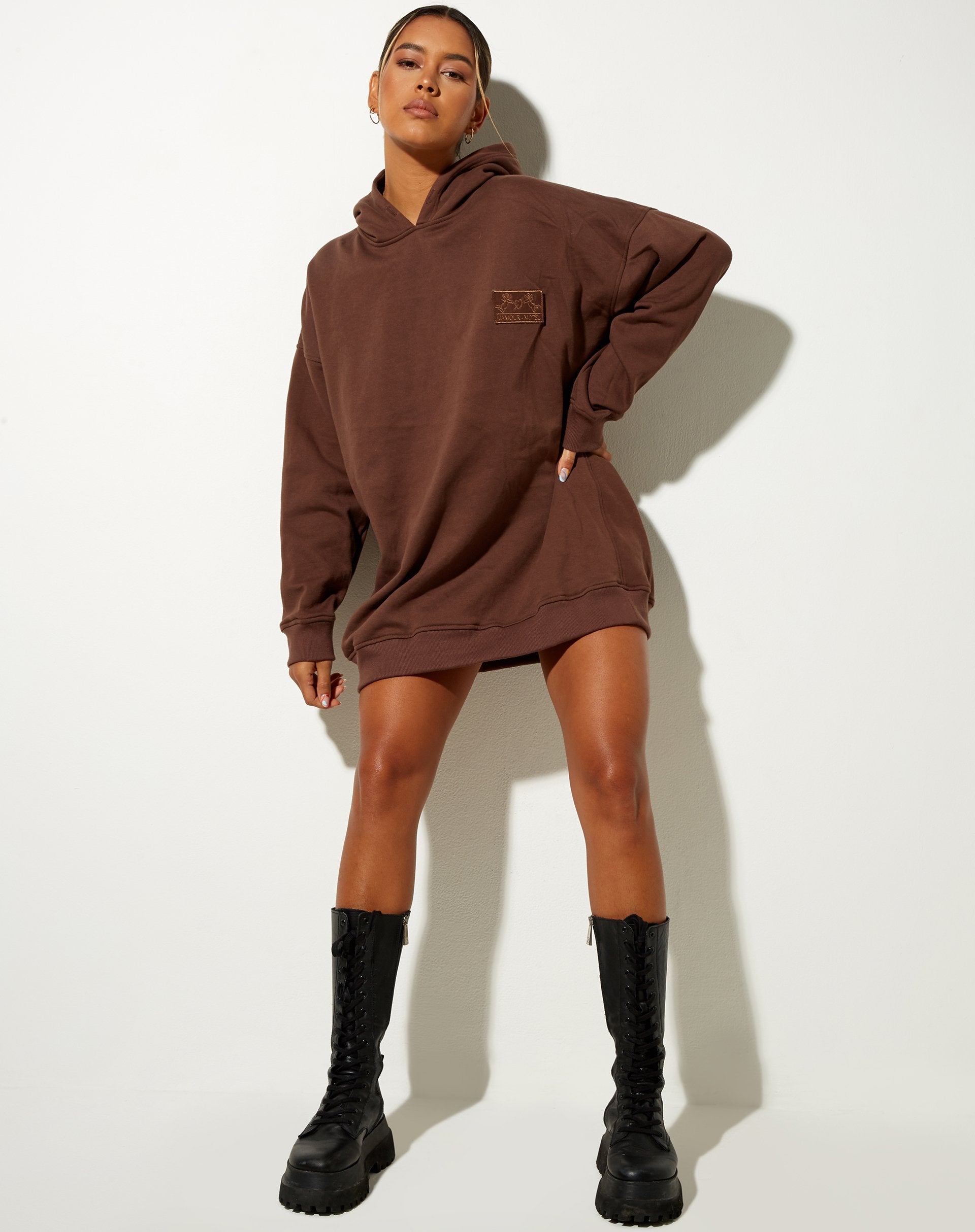 Bild von Bren Hoodie in Deep Mahogany Cherub LAMUR Label Embro