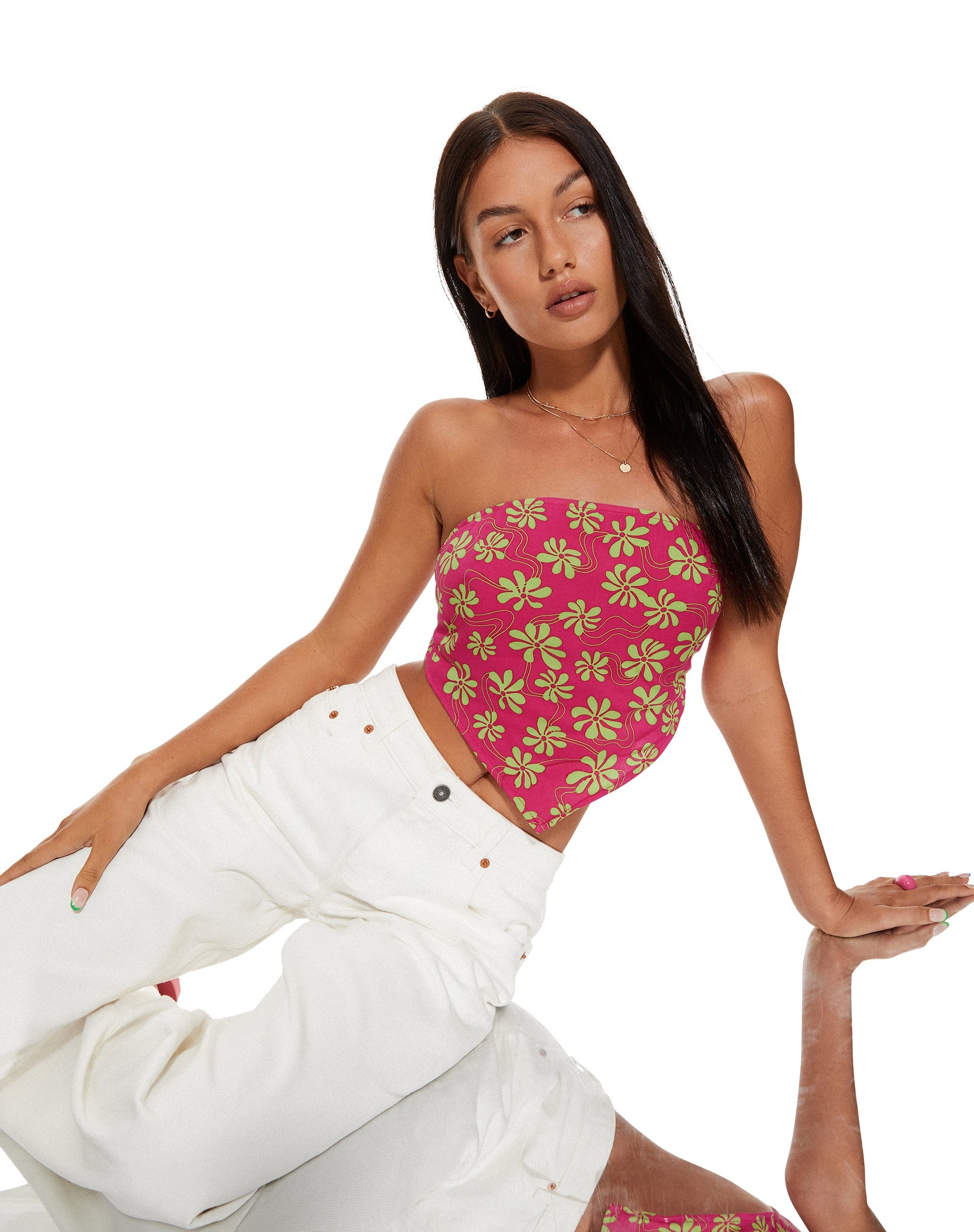 Bild von MOTEL X BARBARA Iryas Crop Top in 90s Beachy Floral Hot Pink