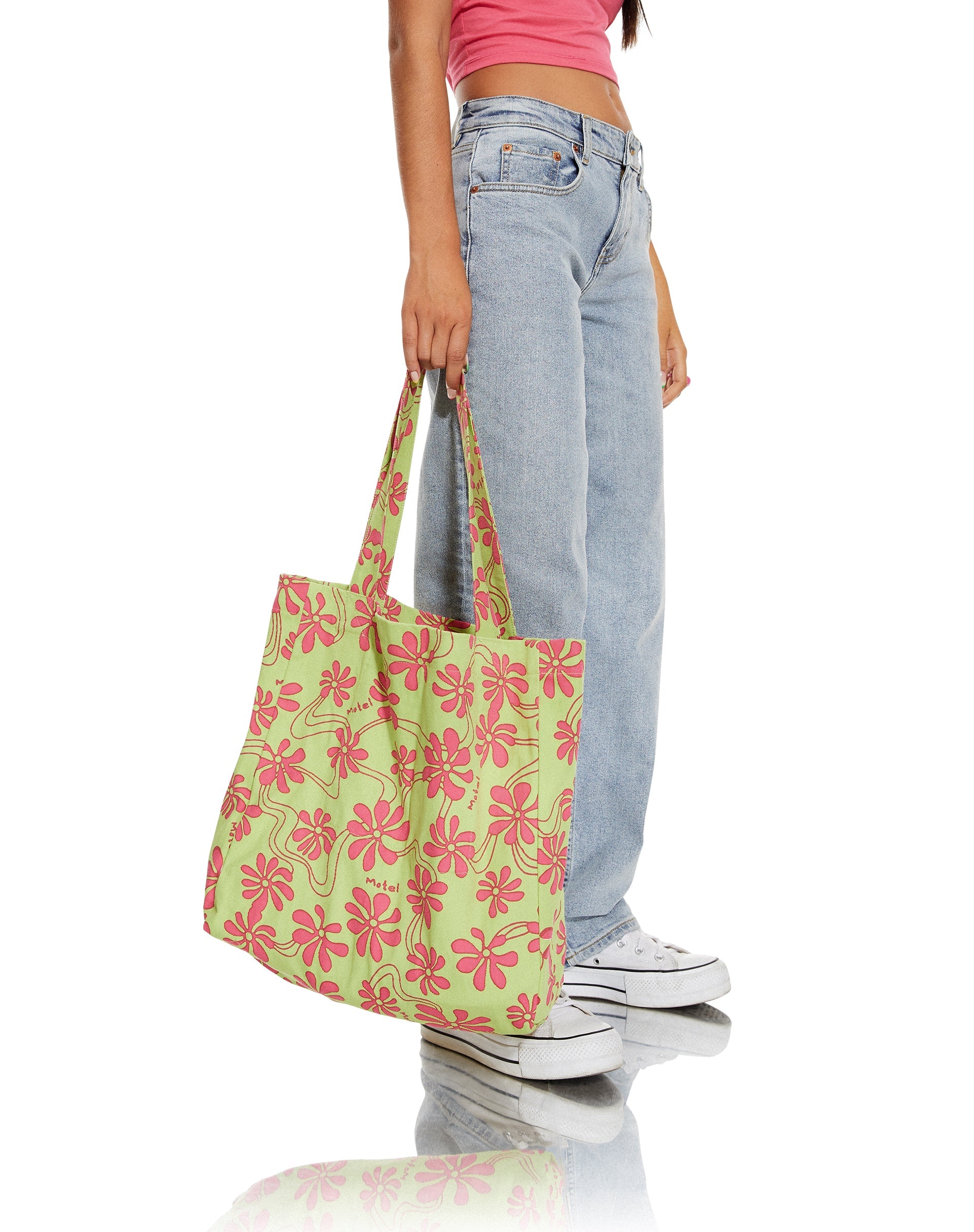 Bild von MOTEL X BARBARA Barbs Tote Bag in Green Beachy Floral