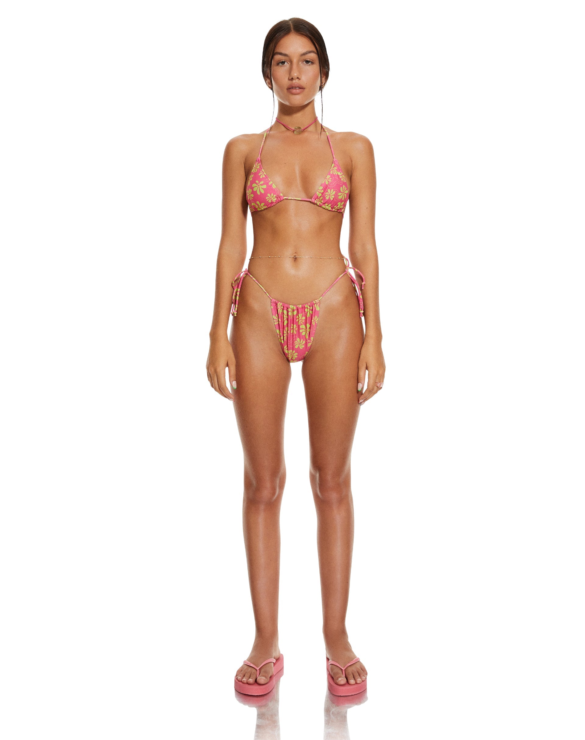 Bild von MOTEL X BARBARA Pami Bikini Top in 90s Beachy Floral Hot Pink