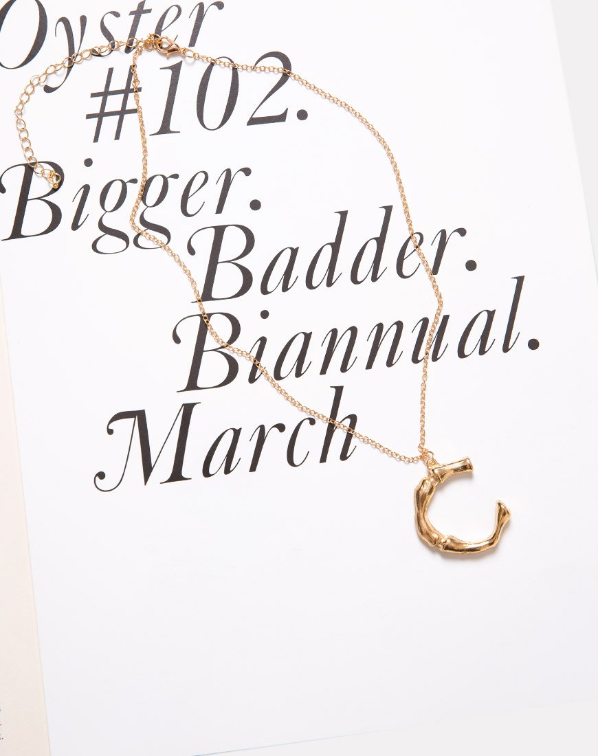 Halskette in Gold Buchstabe C