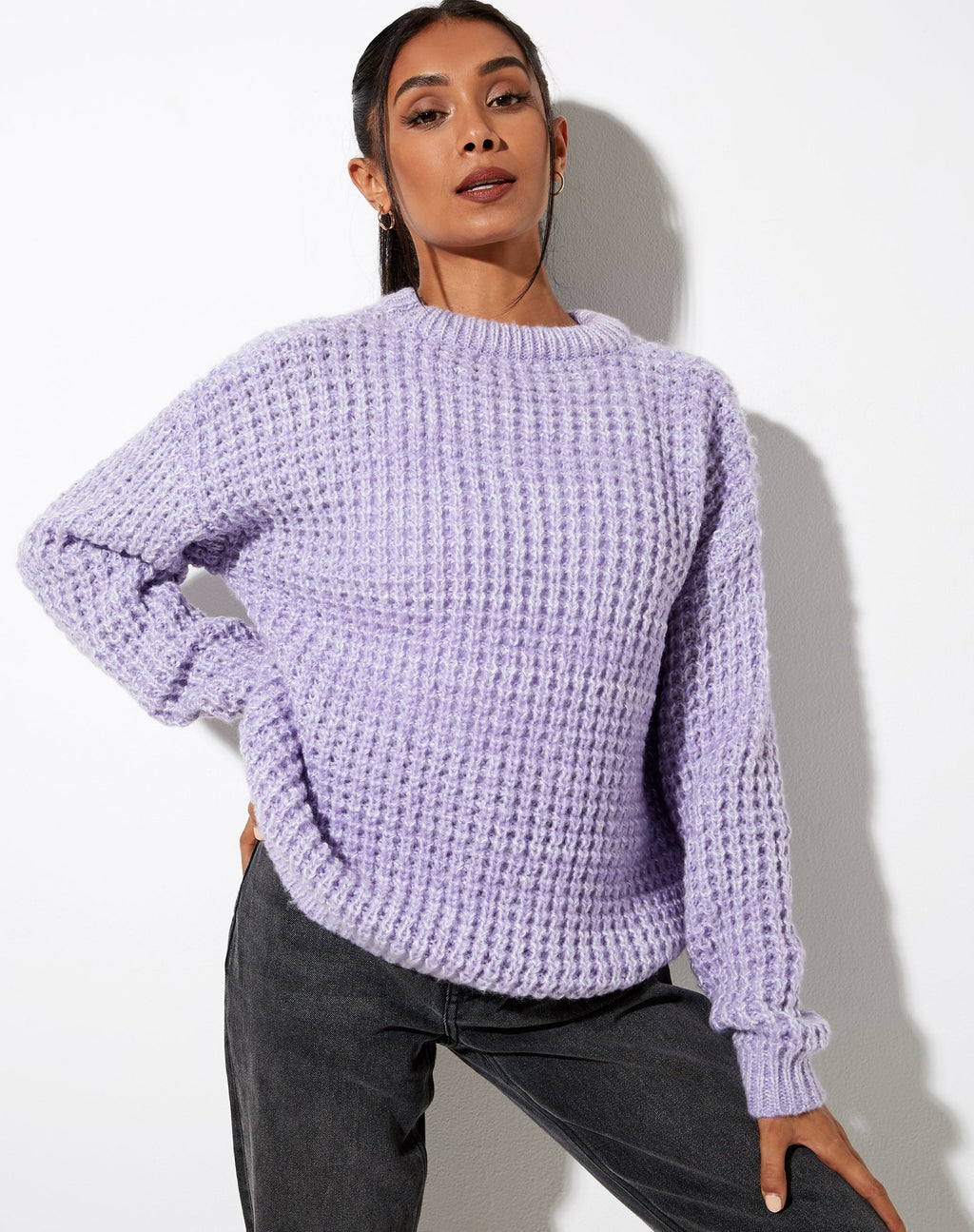 Karibu-Pullover aus Grobstrick in Flieder und Weiß
