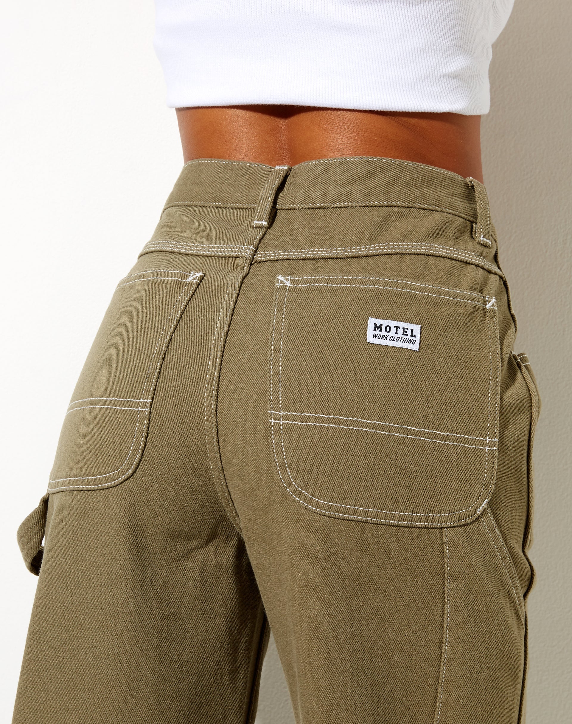 Bild von Carpenter Parallel Jeans in Khaki