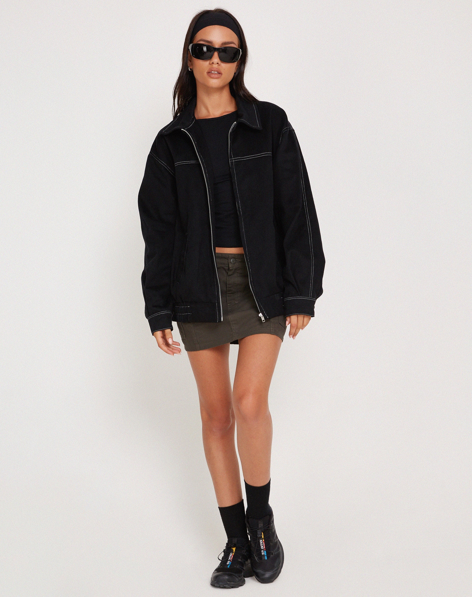Image of Cavitana Jacke in Schwarz mit weißer Steppnaht