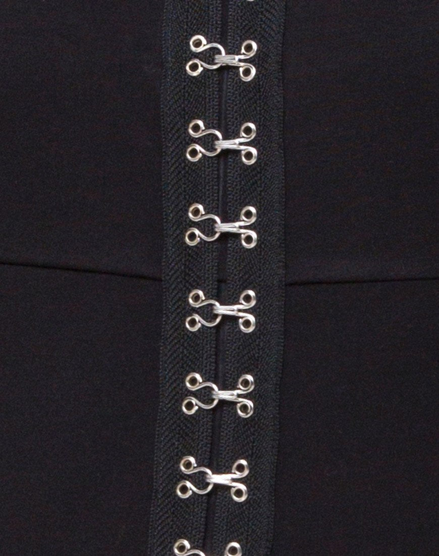 Bild von Cecy Bodycon Kleid in Schwarz mit Haken und Öse