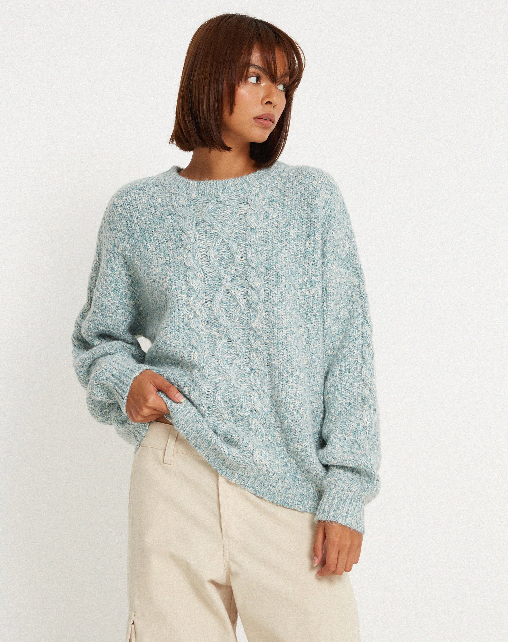 Abbildung des Chalih Pullovers in Duck Green