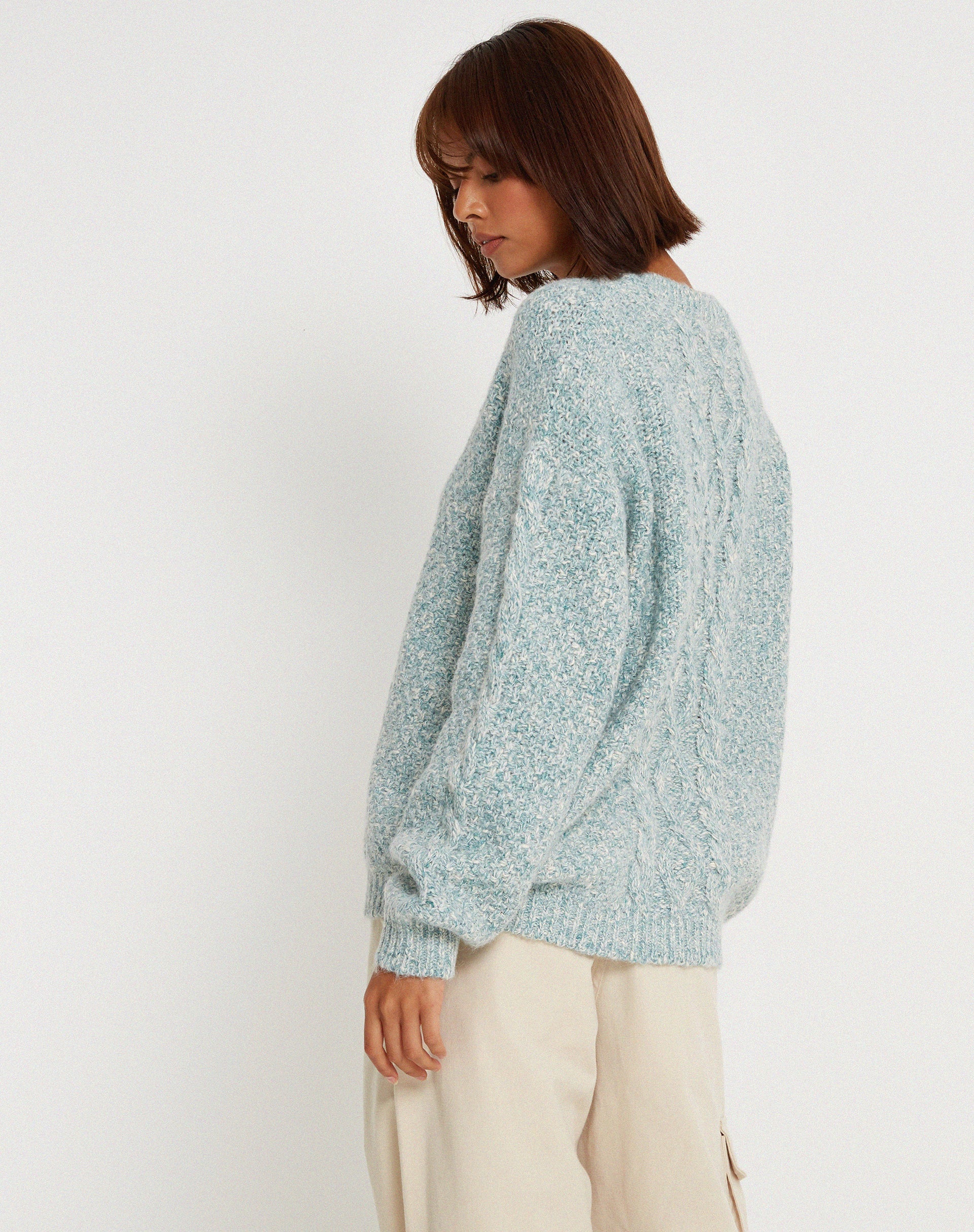 Abbildung des Chalih Pullovers in Duck Green